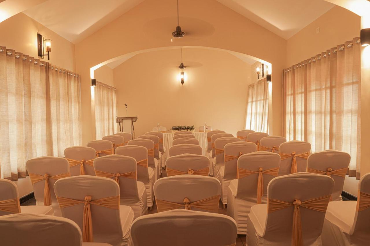 Dutch Manor Boutique Hotel Kochi エクステリア 写真